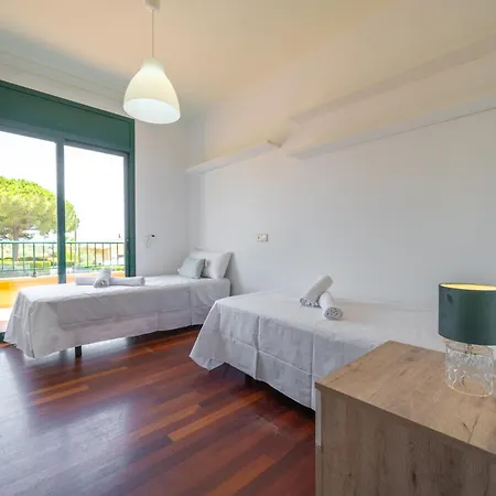 Margot Piscina Privada Barbacoa Aire Acondicionado Villa Lloret de Mar